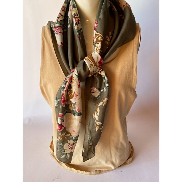 Vintage Floral Silk Scarf Shawl Wrap With Large Rose Pattern - Picture 15 of 16